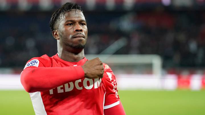 Excusas y trabas a Keita Balde para alojar a 200 temporeros en Lleida
