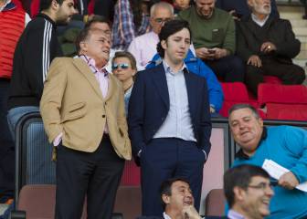 El 'Pequeño Nicolás' toca a la puerta del Real Murcia