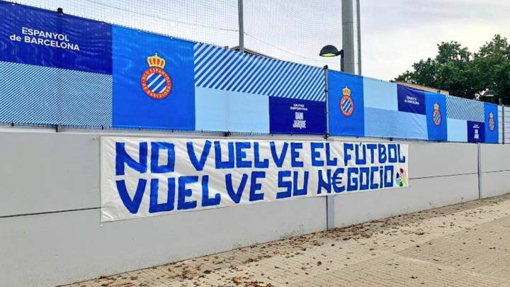 La peña Juvenil del Espanyol reivindica un fútbol con público