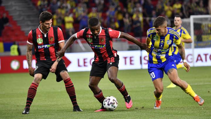 El Honved vuelve a levantar la Copa once años después