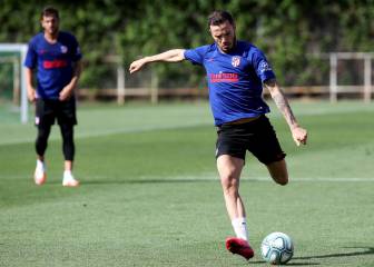 Saúl y su hermano Aaron crean un proyecto de fútbol base
