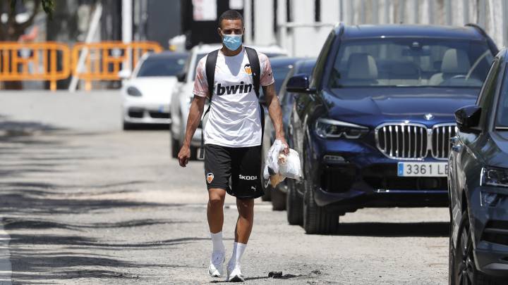 Rodrigo: "Quizás no se tendría que haber jugado la vuelta frente al Atalanta"