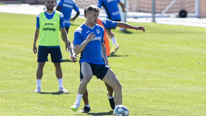Aguirre aumenta efectivos en el Leganés con Ruibal y Tarín