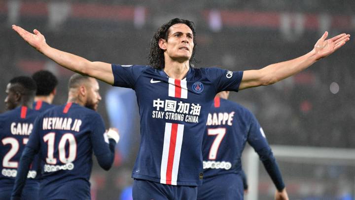 Anelka: "La salida de Cavani sería un gran error"