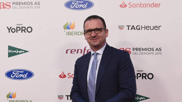 "Jovic no está metido al 100 por 100 con la idea de triunfar en el Real Madrid"