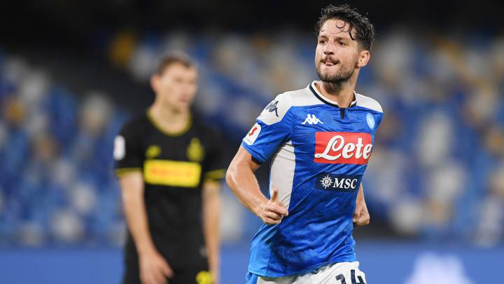 Mertens celebra el gol del Nápoles al Inter.