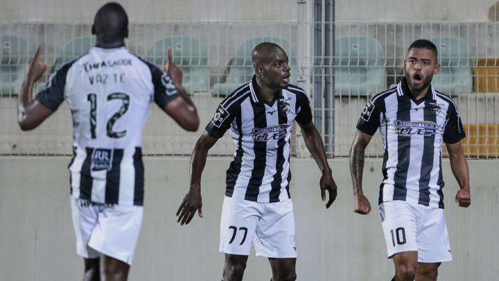 El Portimonense vislumbra la salvación y complica al Maritimo