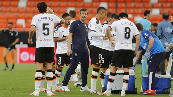 Paulista: "No sé qué pasa, si los árbitros tienen algo contra el Valencia"