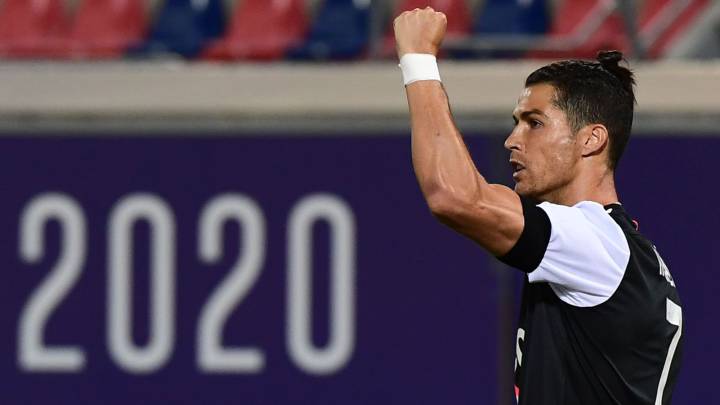 Cristiano Ronaldo celebra el 0-1 de la Juventus ante el Bolonia tras convertir un penalti.