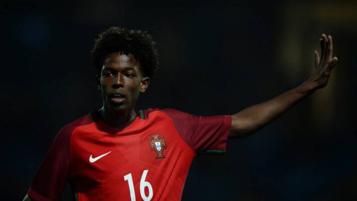 La Juve cierra a Félix Correira
