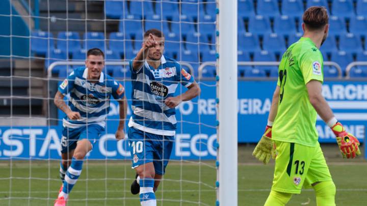 Aketxe, celebrando su gol de penalti ante el Rayo Vallecano.
