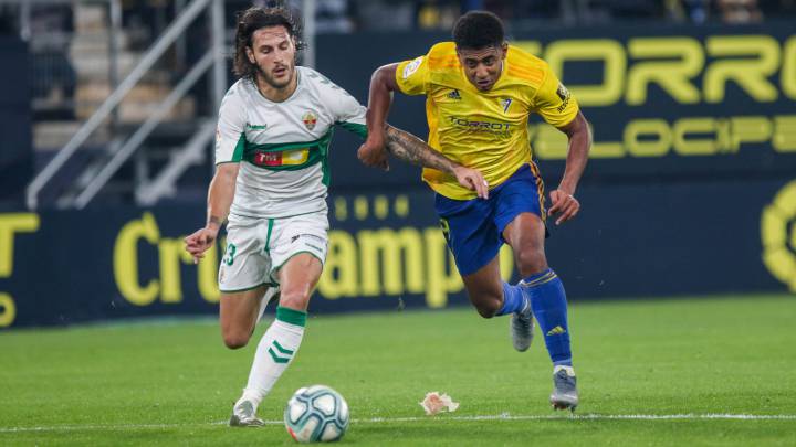 08/12/19 PARTIDO SEGUNDA DIVISION CADIZ - ELCHE CHOCO LOZANO