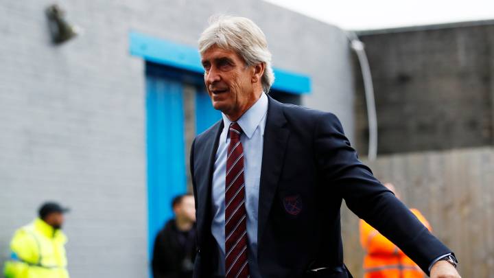 El Betis negocia con Manuel Pellegrini para su banquillo, pero el chileno quiere que Mario Husillos llegue a la estructura deportiva de la entidad.