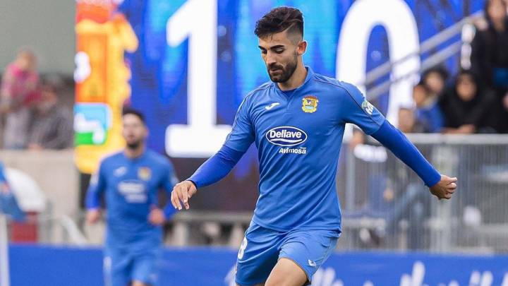 José León, durante un partido con el Fuenlabrada.