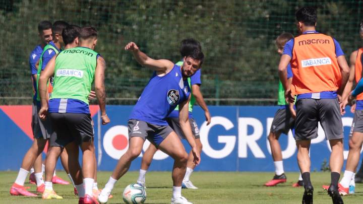 Borja Valle con el Deportivo en Abegondo