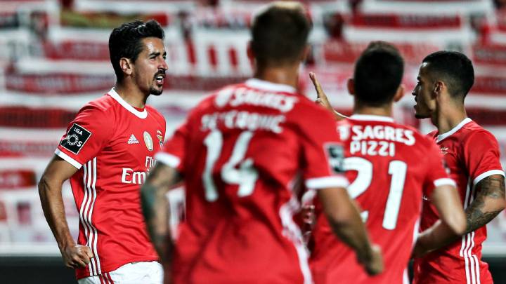 El Benfica gana al Boavista y mete presión al líder Oporto