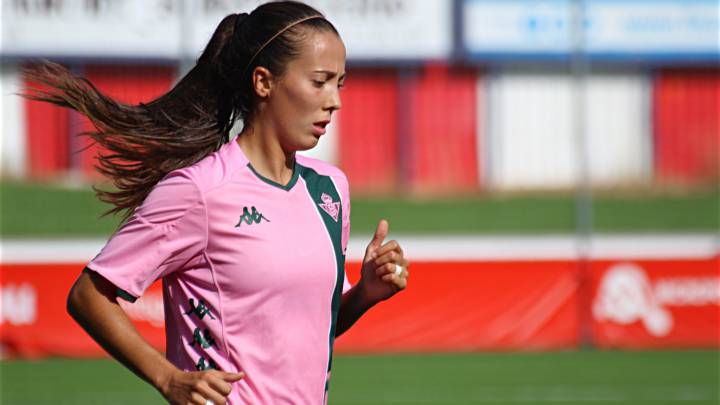 El Logroño refuerza su defensa con el fichaje de Marta Cazalla