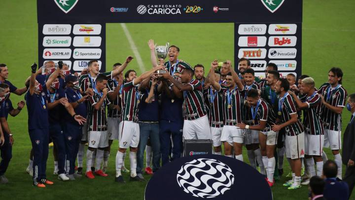 Los jugadores de Fluminense celebran el título de la Copa de Río.