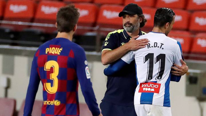 Rufete, con RDT ante la mirada de Piqué.