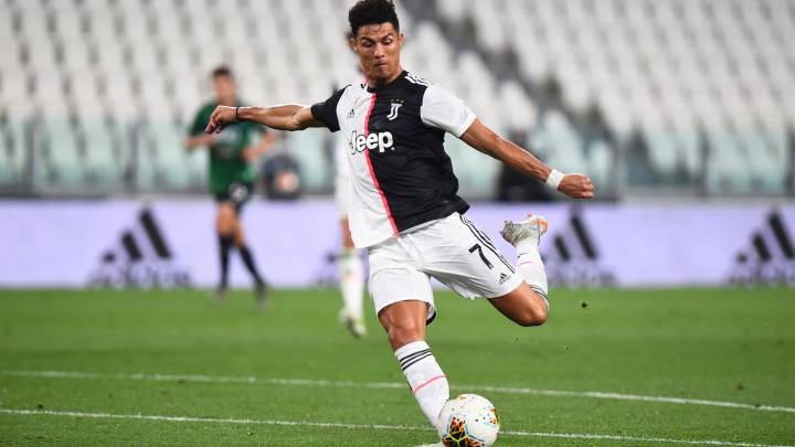 Dos penaltis de Cristiano salvan a la Juve