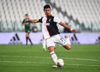 Dos penaltis de Cristiano salvan a la Juve