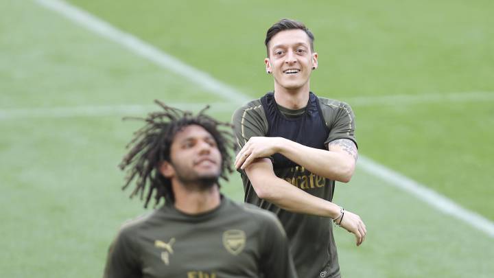 Özil, durante un entrenamiento del Arsenal.