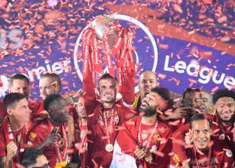 Kanye West y Coldplay acompañaron a los campeones