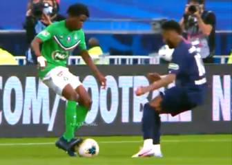 ¿El karma? La insólita reacción de Neymar cuando su rival intenta hacerle un 'túnel'