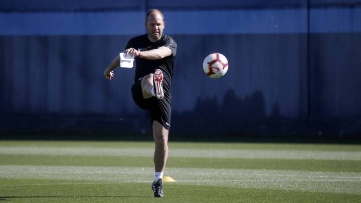 José Alberto López es el elegido para dirigir al Mirandés
