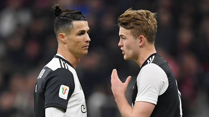 Van Basten: "De Ligt habría aprendido más en Madrid, Barça o City".