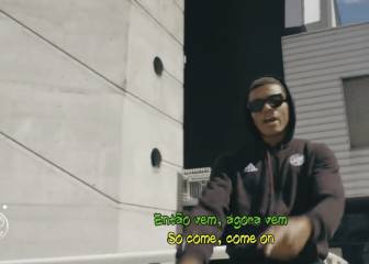 Fabulosa forma del Ajax para presentar a su fichaje más caro