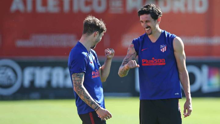 Savic entrenando con el Atlético