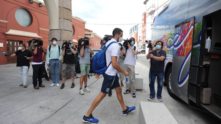Los 33 'negativos' reciben el alta y ya volvieron para casa