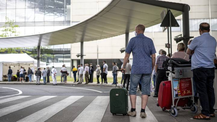 Los clubes que jugarán la Europa League en Renania del Norte-Westfalia, en Alemania, se blindan por la alta incidencia del COVID en este estado germano.