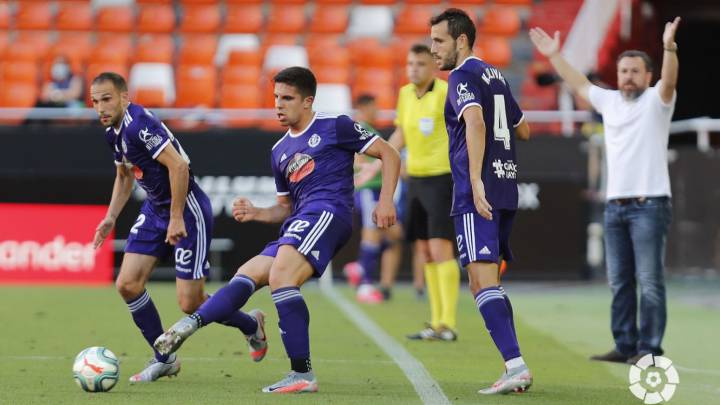 Víctor García amplía su contrato y se va cedido al Sabadell