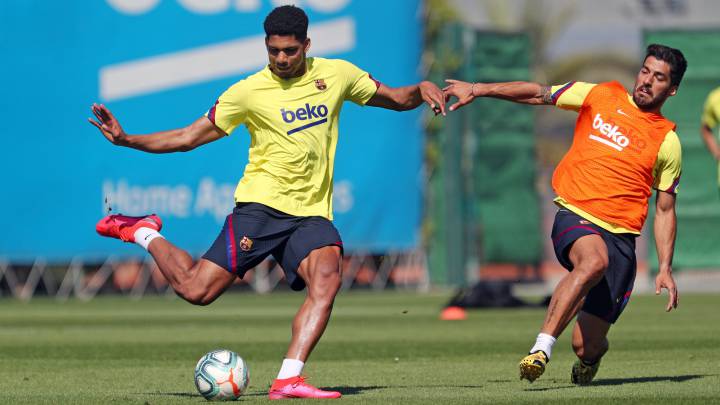 ARAUJO Y LUIS SUAREZ