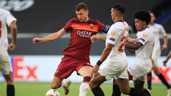 El Sevilla tiene a la pareja Diego Carlos y Jules Koundé en el centro de la zaga y se frota las manos ante la posibilidad de ganar 150 millones por los dos.