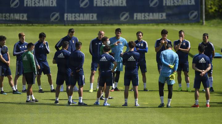 Dos positivos por COVID entre jugadores del Oviedo