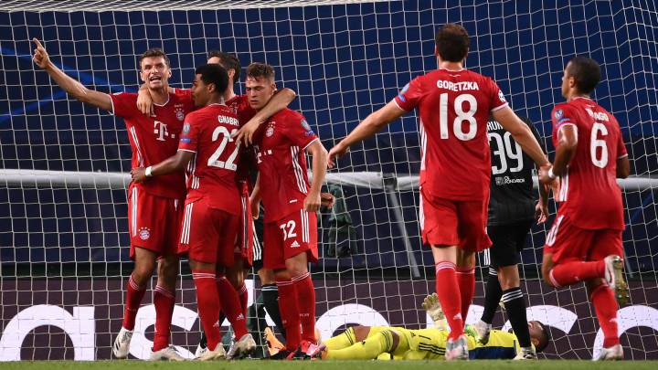 Los jugadores del Bayern celebran un gol