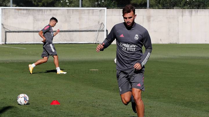 Borja Mayoral deberá seguir esperando al Valencia