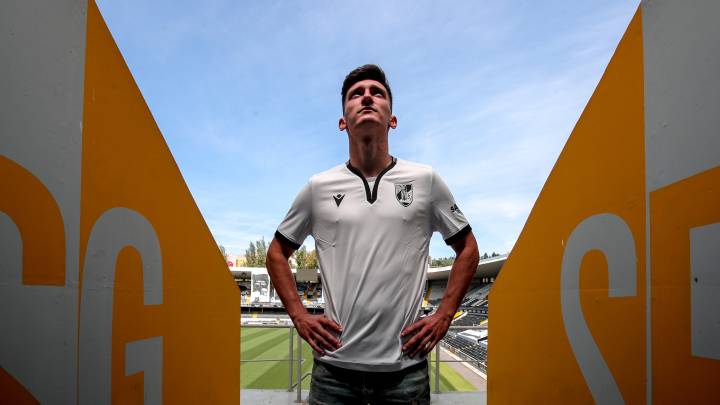 Pepelu, cedido al Vitória de Guimarães