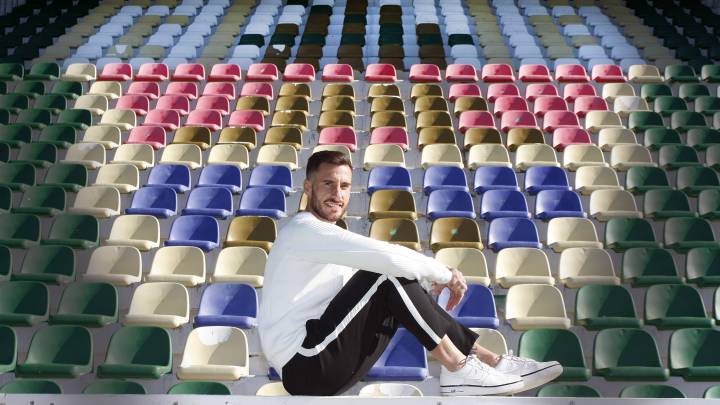 Elche: Jony Ñíguez se marcha cedido otra vez al Alcoyano