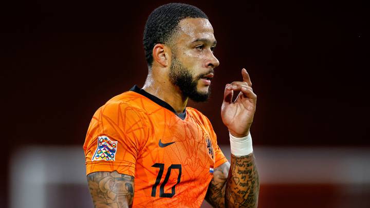 Depay y Wijnaldum, a debate