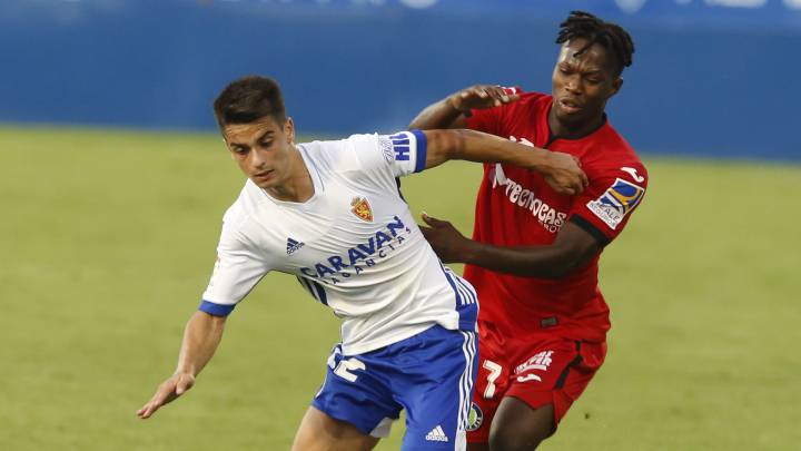 El Getafe aprovecha los regalos del Zaragoza