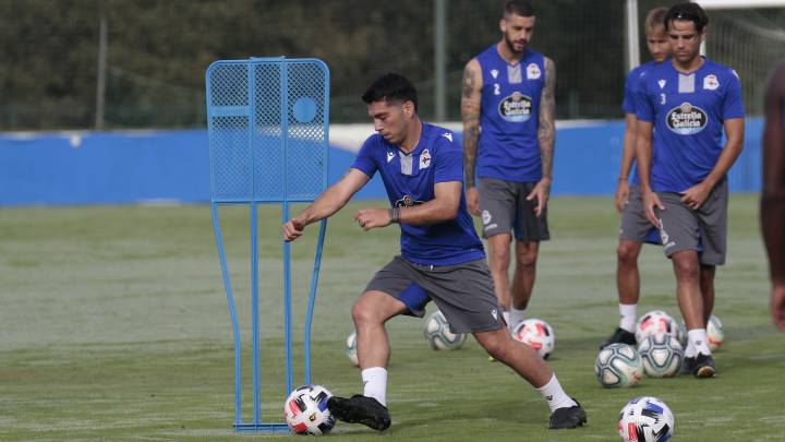 Nacho González, en su primer entrenamiento con el Deportivo.