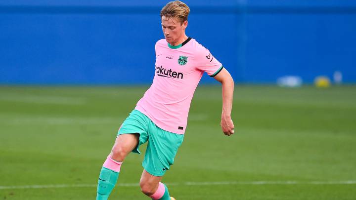 Koeman mete presión a De Jong