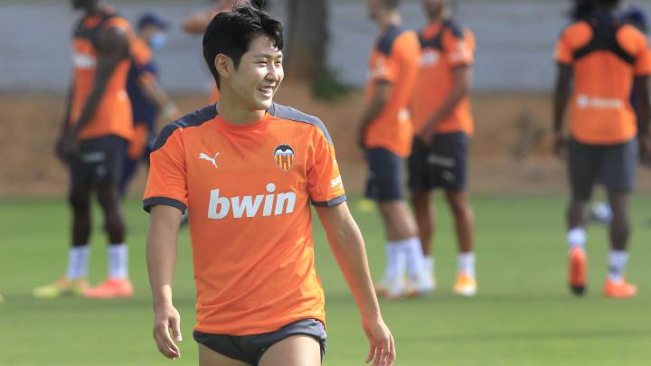 La renovación de Kang In pendiente de sus minutos