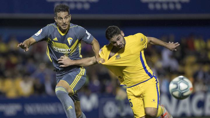 Rui Costa en un partido con el Alcorcón