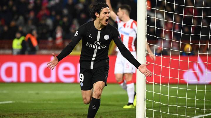 Cavani jugando en el PSG