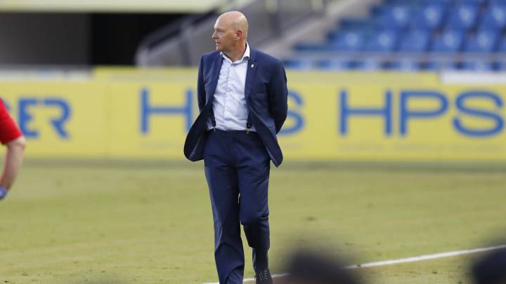 Pepe Mel trata de "puto desastre" el césped del Estadio de Gran
Canaria y Barranco Seco
